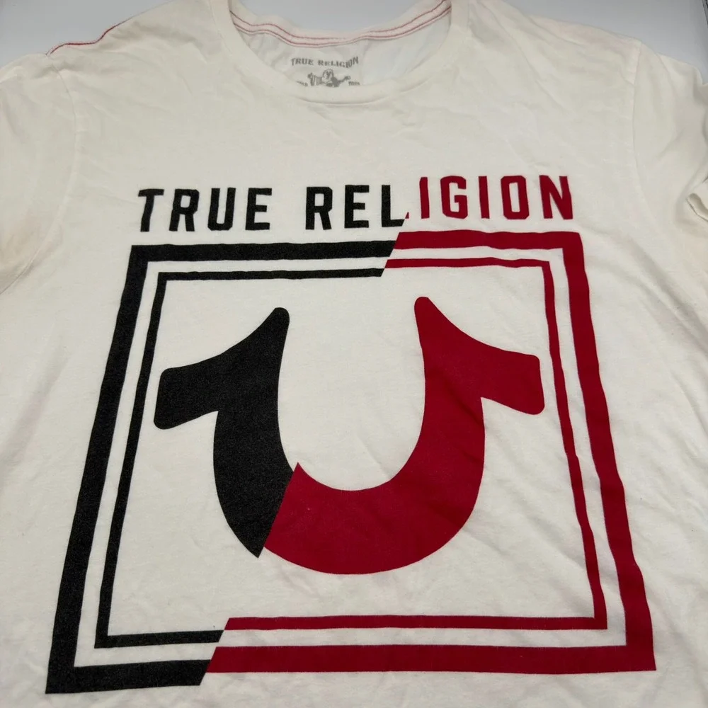 True Religion Mens White Horseshoe Logo Graphic T-Shirt Red Black Size Large
